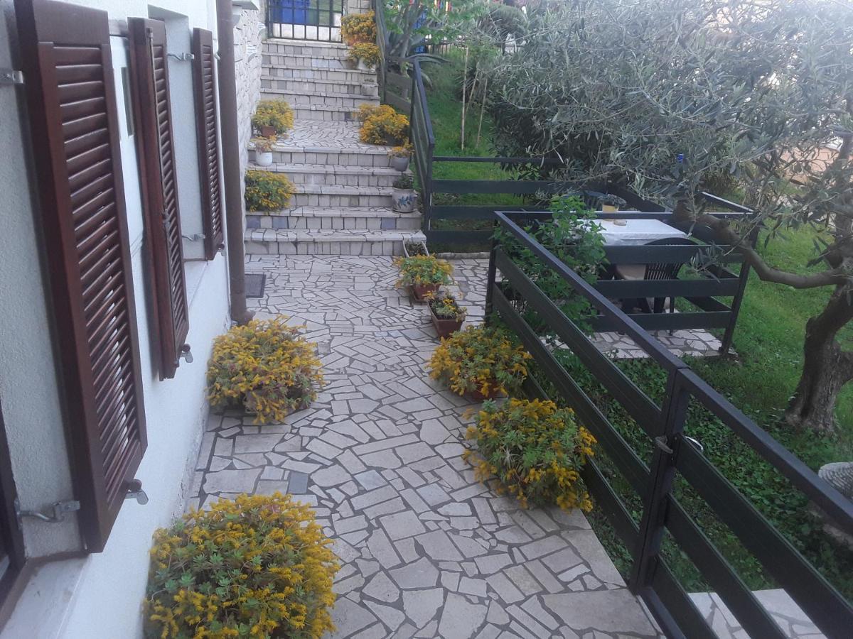 Apartments Liliana Pula Exterior foto